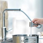 Kludi L-ine bateria kuchenna z wyciąganą wylewką