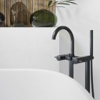 Steinberg seria 100 bateria wannowa wolnostojąca czarny mat 100 1162 S