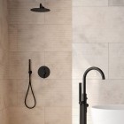 Oltens Hvita przyłącze kątowe z uchwytem okrągłe czarny mat 39304300