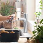 Hansgrohe Zesis M33 bateria kuchenna stojąca z wyciąganą wylewką chrom 74801000