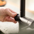 Franke Kanon KNG 110-52 zlewozmywak 56x46 cm Fragranit+ z baterią Active Twist czarny mat 125.0697.692