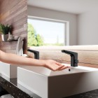 Deante Hiacynt bateria umywalkowa bezdotykowa sensorowa z regulacją temperatury (4xAA) czarny mat BQH N29R