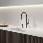 Omnires Vita bateria kuchenna stojąca z wyciąganą wylewką grafit szczotkowany VI6350BLGR