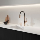 Omnires Vita bateria kuchenna stojąca z wyciąganą wylewką miedź połysk VI6350BLCP