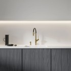 Omnires Vita bateria kuchenna stojąca z wyciąganą wylewką mosiądz szczotkowany VI6350BLBSB