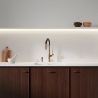 Omnires Vita bateria kuchenna stojąca z wyciąganą wylewką miedź szczotkowana VI6350BLCPB