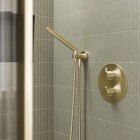 Omnires kolanko do słuchawki prysznicowej mosiądz szczotkowany T87BSB