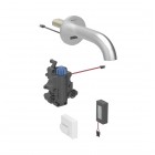 Geberit Piave bateria elektroniczna umywalkowa ścienna wylewka 17 cm z mieszaczem zasilanie bateryjne stal 116.268.SN.1