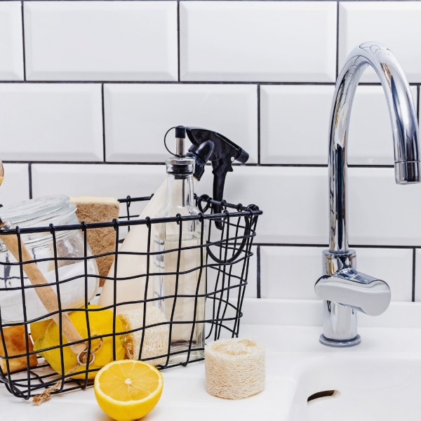 Ekologiczne środki do czyszczenia łazienki – czy są skuteczne?