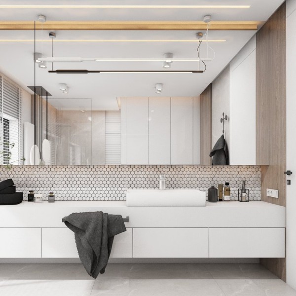 Duży pokój kąpielowy z wanną wolnostojącą!