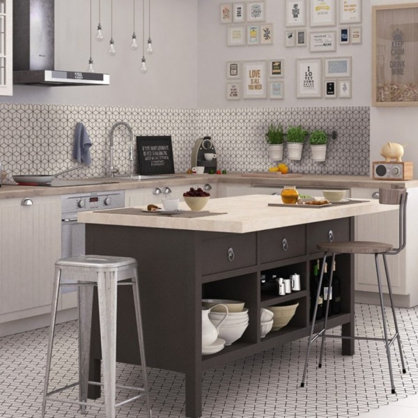 Kuchnia z białymi patchworkowymi płytkami!