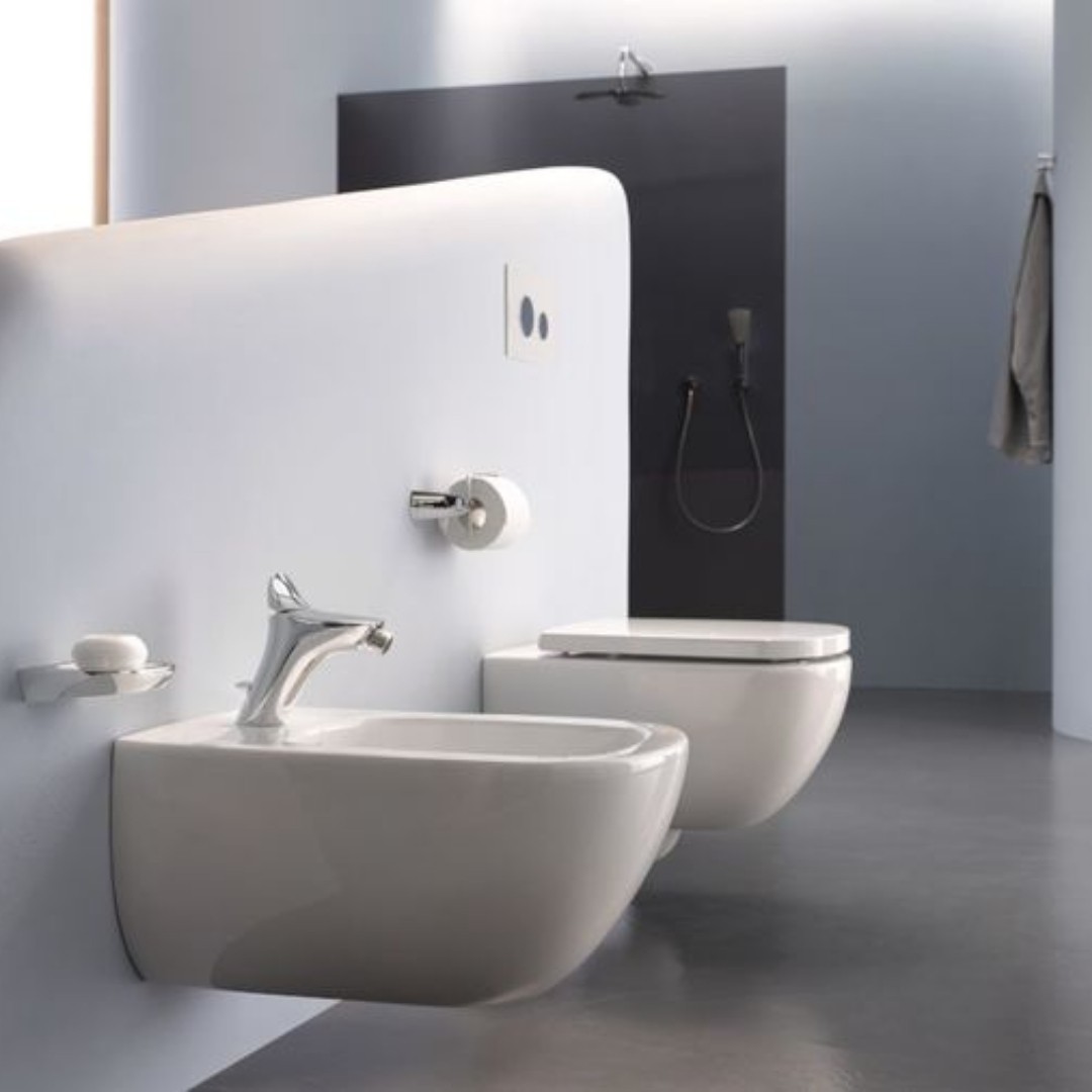 Elegancki salon kąpielowy z bateriami i dodatkami łazienkowymi Kludi Ambienta!