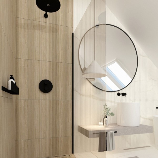 Łazienka na poddaszu z kabiną walk-in i wanną wolnostojącą!