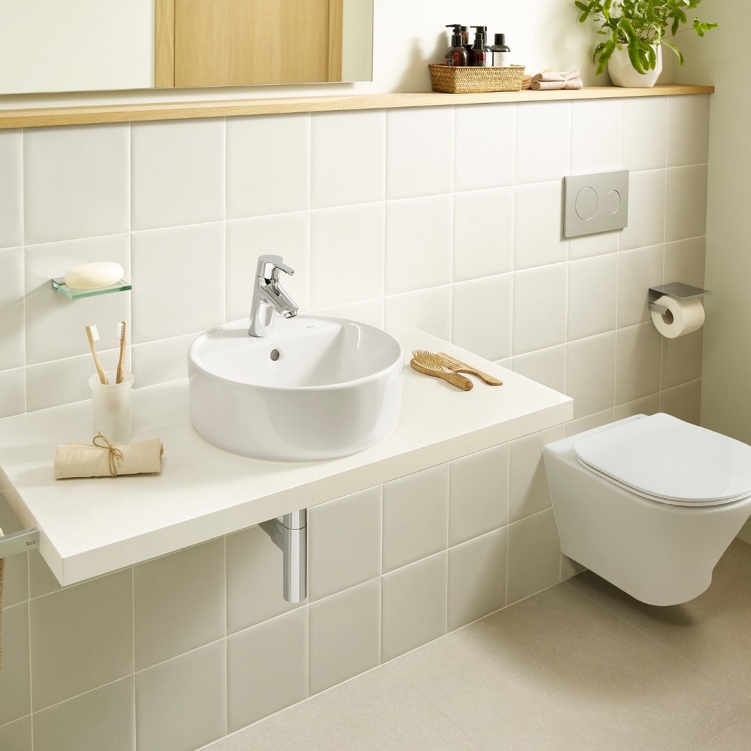 Nowoczesna łazienka z ceramiką i meblami łazienkowymi Roca Gap Round!