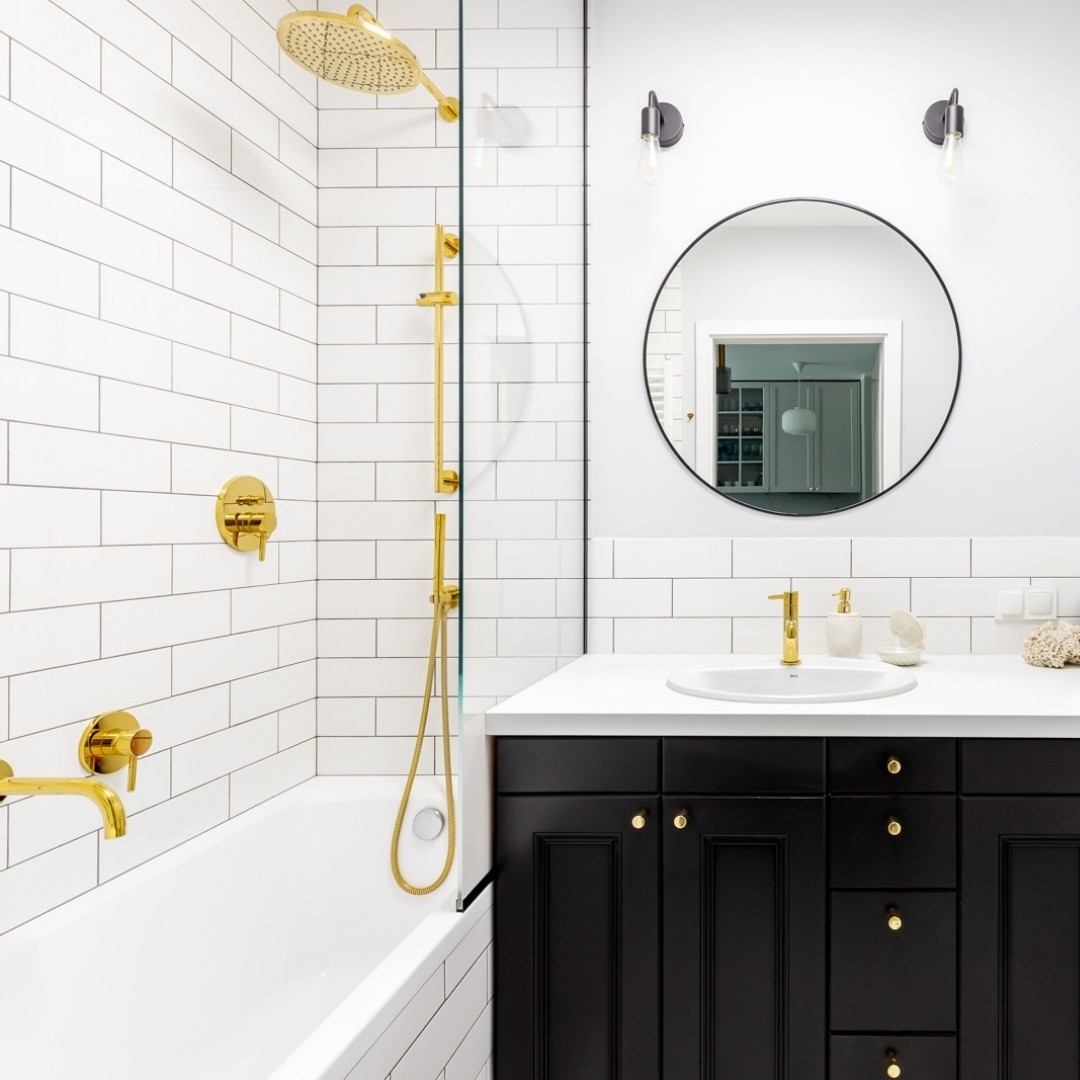 Modern Classic ze złotymi bateriami łazienkowymi!