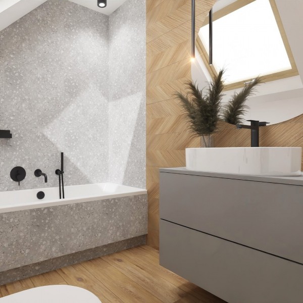 Jasna łazienka na poddaszu z wanną!