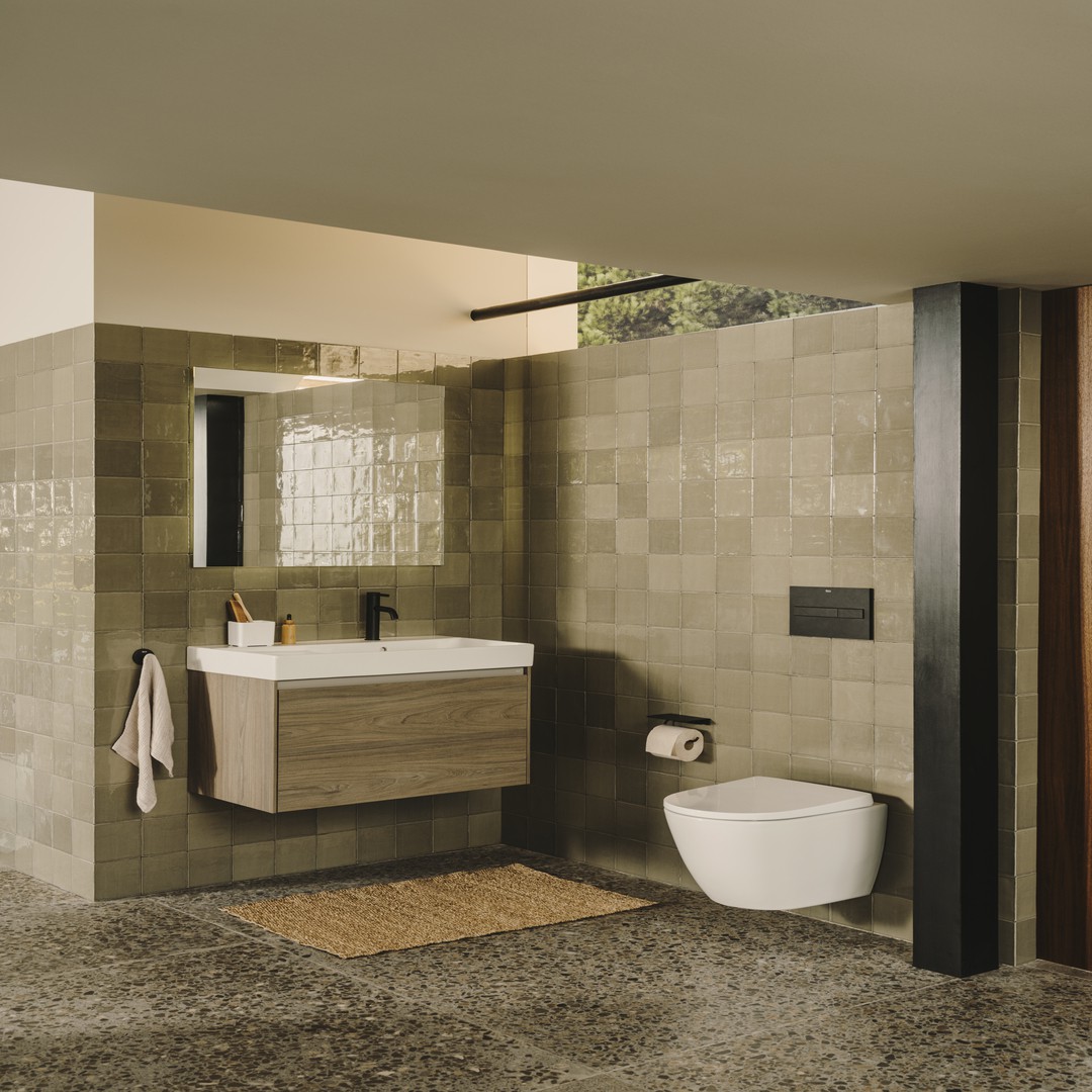 Czarne baterie łazienkowe Roca Ona w inspiracjach łazienkowych!