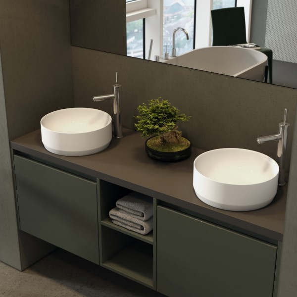 Nowoczesna łazienka z bateriami łazienkowymi Kohlman Maxima!