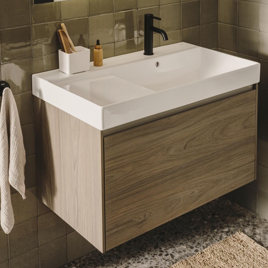 Śródziemnomorska łazienka z meblami Roca Ona!