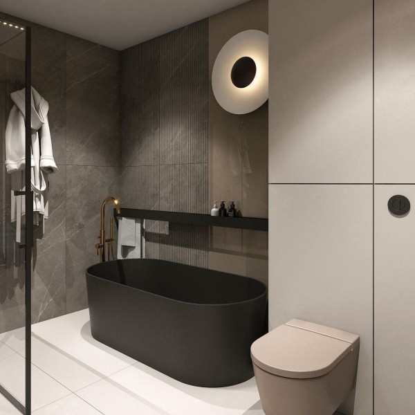 Czarna wanna wolnostojąca w eleganckiej łazience!