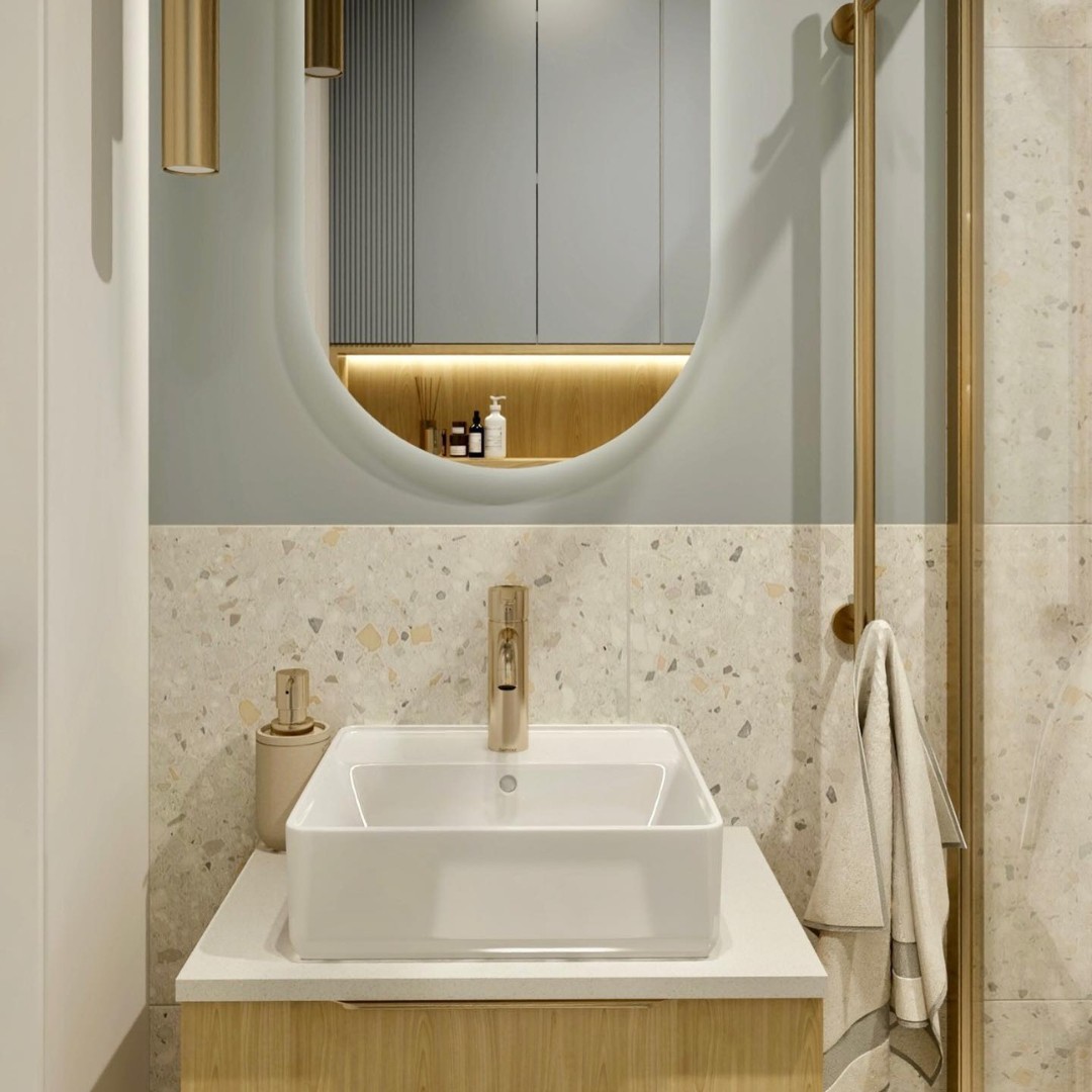 Złota kabina prysznicowa w małej łazience w bloku!