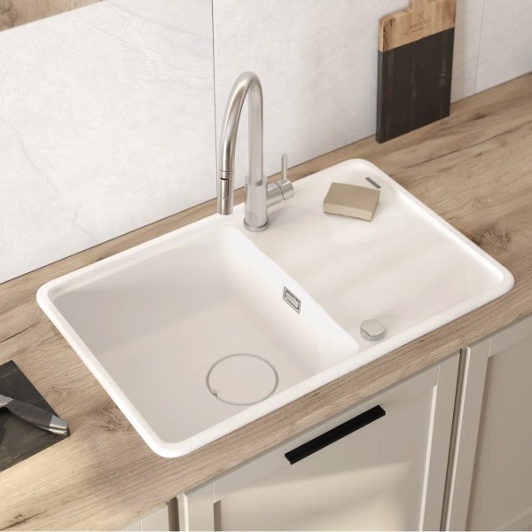 Jasna i Przestronna Kuchnia z Zlewozmywakiem Deante Momi!