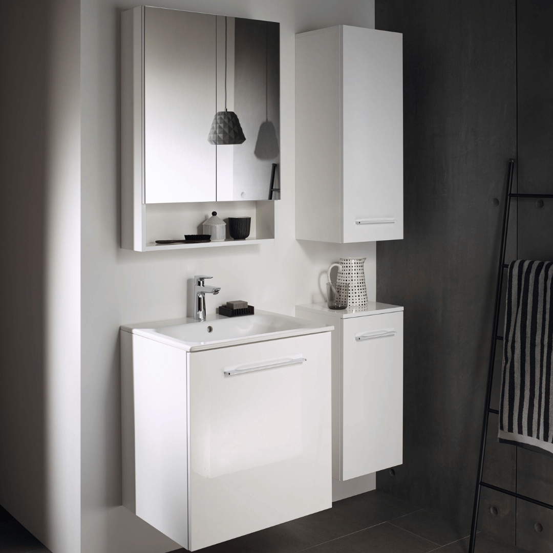 Inspiracje na Czarno-Białą Łazienkę z Produktami Geberit Selnova!