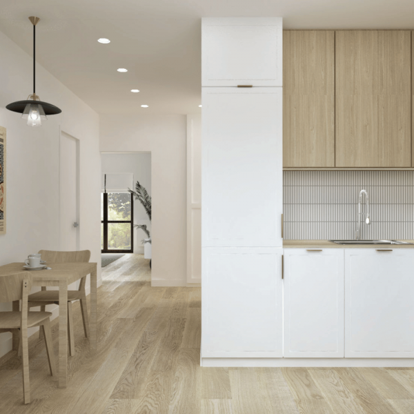 Mała Kuchnia w Klasycznym Stylu z Wyrazistym Kontrastem!