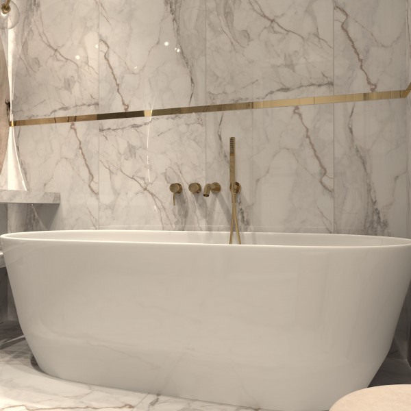 Przestrzeń Pełna Elegancji: Łazienka Glamour z Wolnostojącą Wanną i Złotymi Elementami!