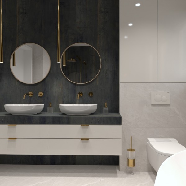 Luksusowa łazienka z dużą wanną i złotą baterią prysznicową z deszczownicą